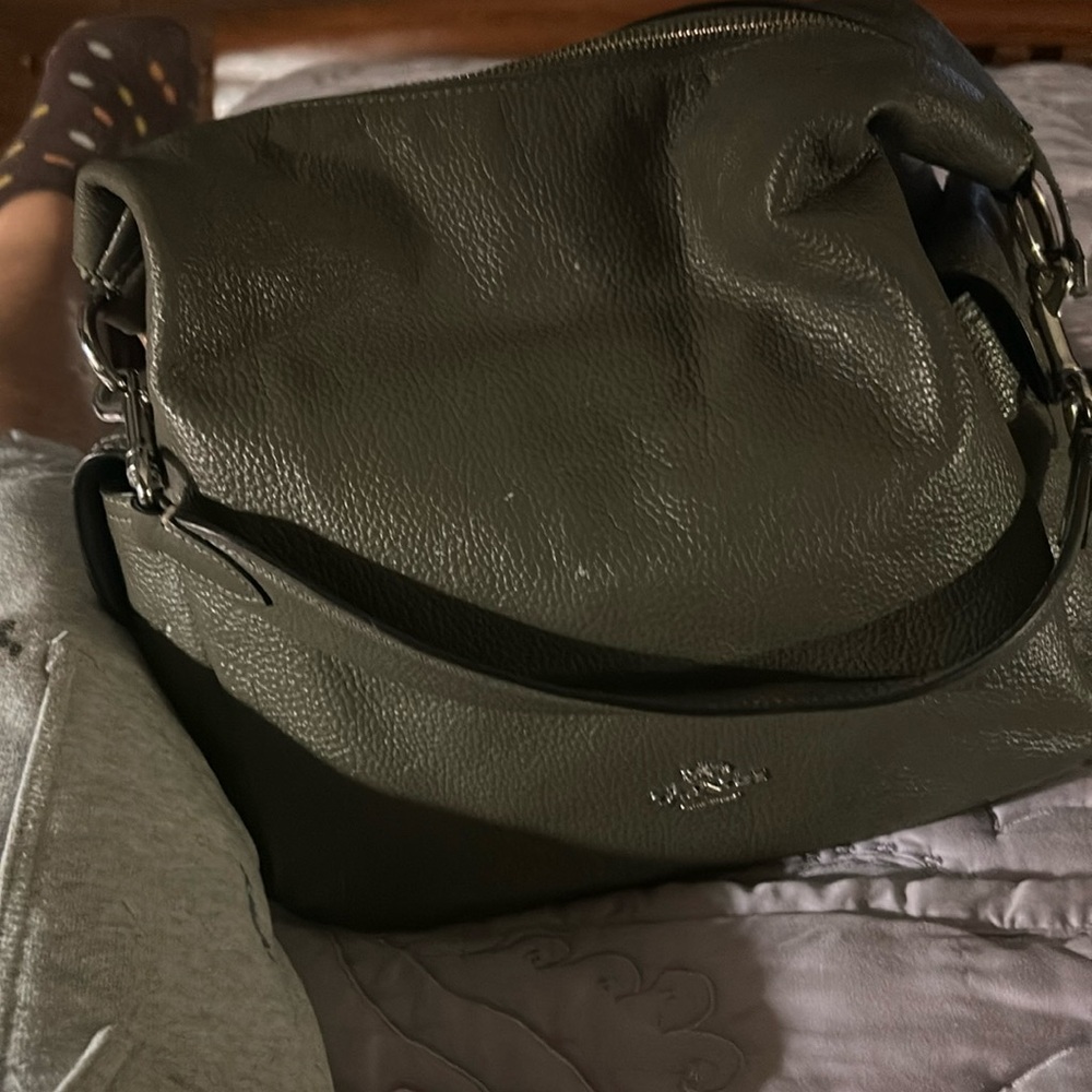 Coach hunter green satchel bag excellent condition